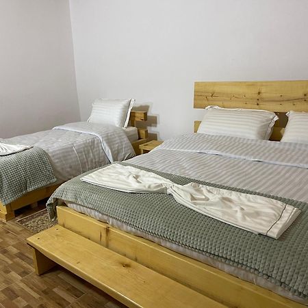 Ardjon House Hostel Berat Exterior photo